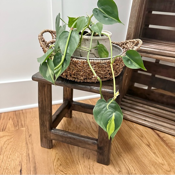 Vintage Primitive Small Stool Wooden Dark stain Rustic Earthy Decor Plant Stand - Picture 7 of 16